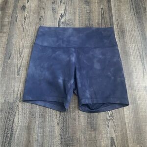 Lululemon Wunder Train High-Rise Short 6"